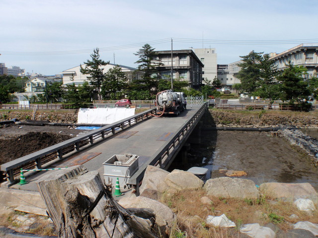 土のう設置・浚渫