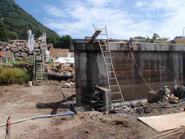 ワイヤーソー切断