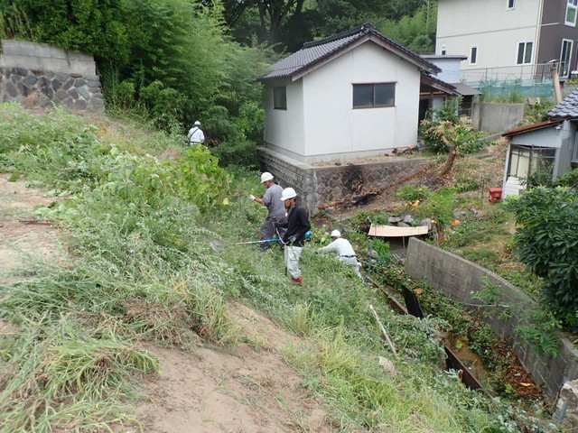準備工 除草作業