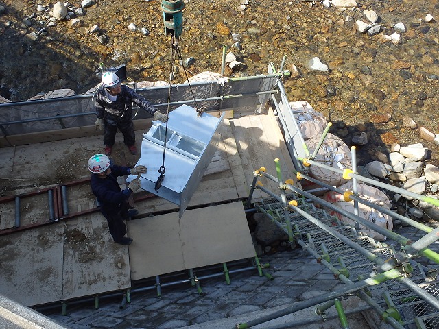 上面（桁）部材　吊り込み